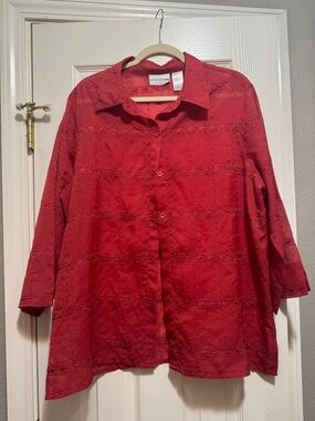 Alfred Dunner Red Eyelet Button-Down Shirt